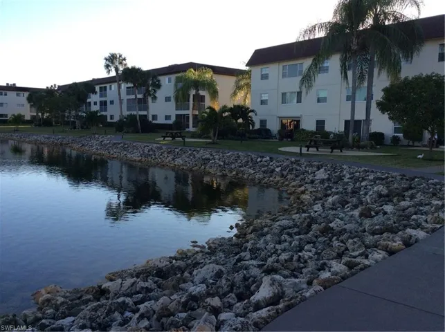 1004 Manatee Rd H204, Naples, Florida 34114