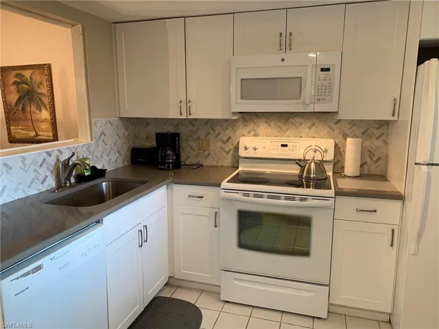 1004 Manatee Rd H204, Naples, Florida 34114
