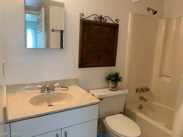1004 Manatee Rd H204, Naples, Florida 34114