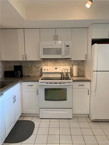 1004 Manatee Rd H204, Naples, Florida 34114