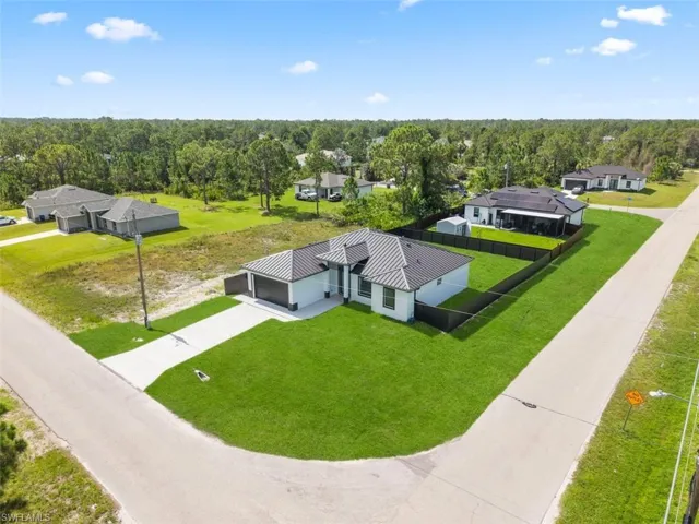 2911 38th St W, Lehigh Acres, Florida 33971
