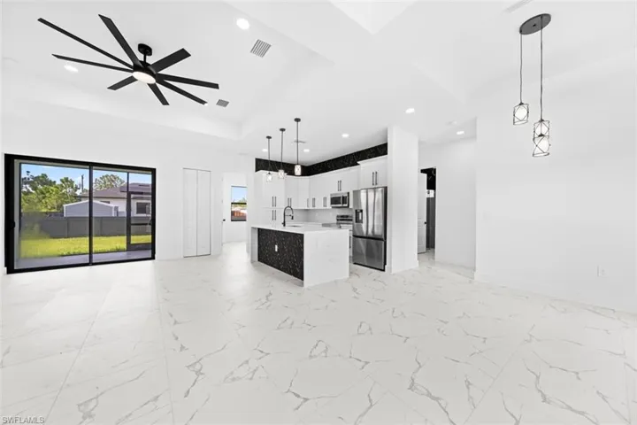 2911 38th St W, Lehigh Acres, Florida 33971