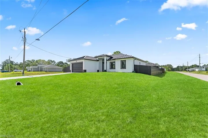 2911 38th St W, Lehigh Acres, Florida 33971