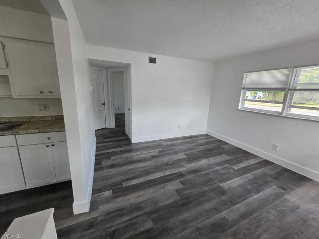 2708  Broadway  , Fort Myers, FL 33901