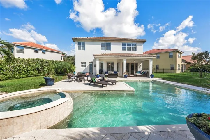 1941  Isla De Palma  CIR, Naples, FL 34119