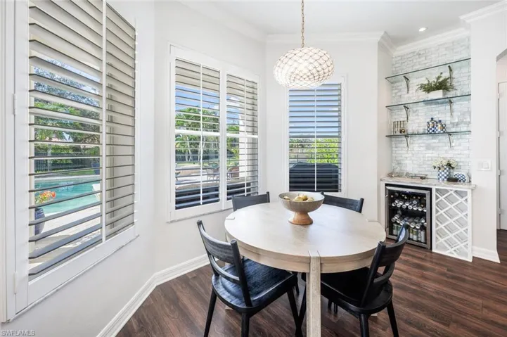 1941  Isla De Palma  CIR, Naples, FL 34119