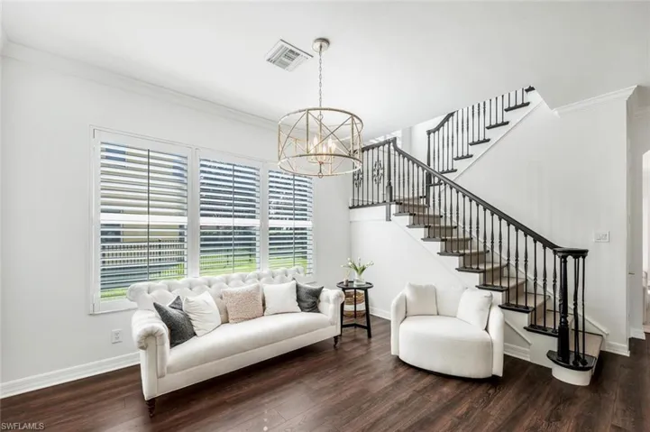 1941  Isla De Palma  CIR, Naples, FL 34119