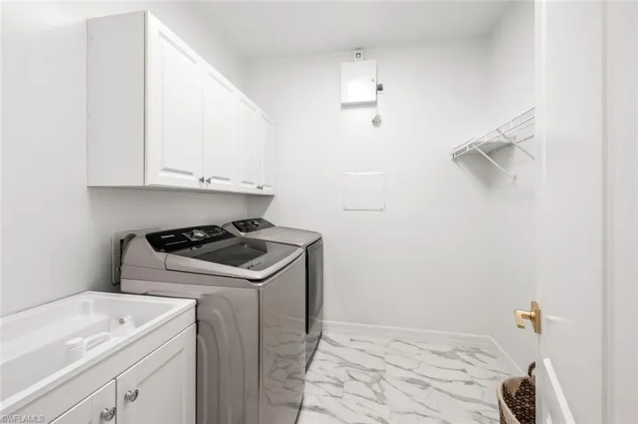 1941  Isla De Palma  CIR, Naples, FL 34119