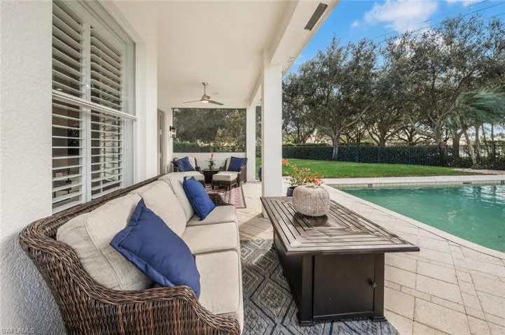 1941  Isla De Palma  CIR, Naples, FL 34119