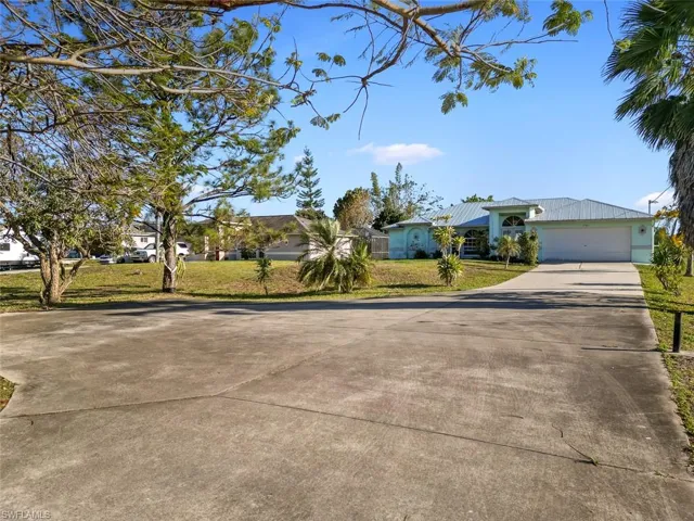 2360  45th NE AVE, Naples, FL 34120