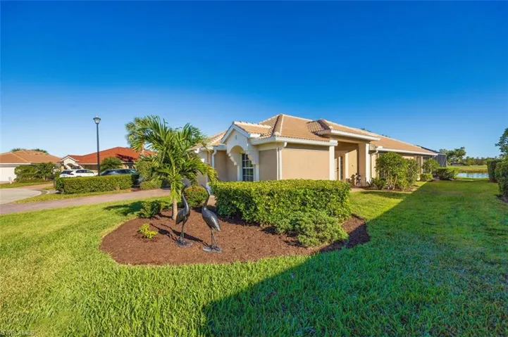View of front of house with a front lawn