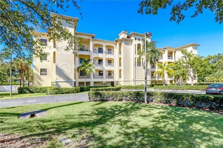 15121 Laguna Dr 102, Fort Myers, Florida 33908
