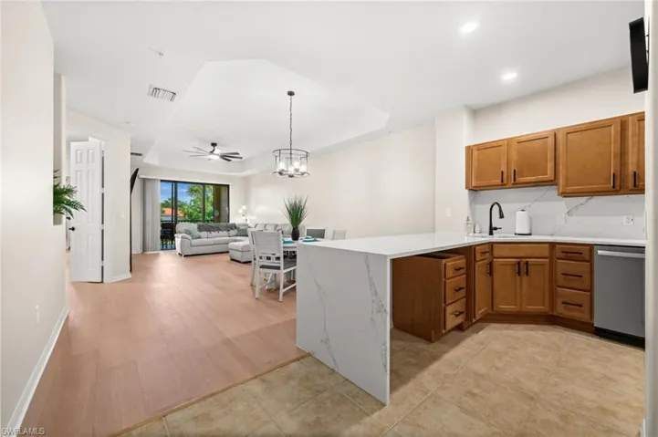 15121 Laguna Dr 102, Fort Myers, Florida 33908