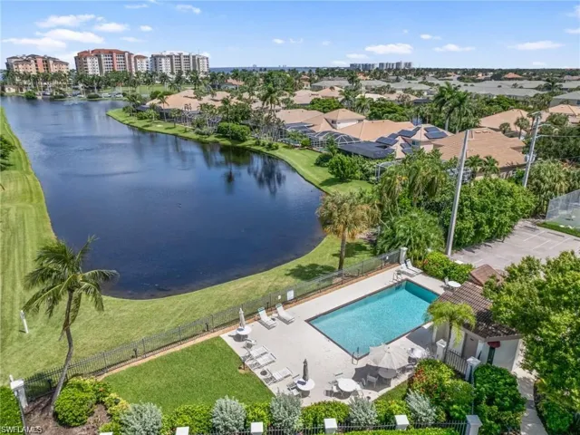 15121 Laguna Dr 102, Fort Myers, Florida 33908