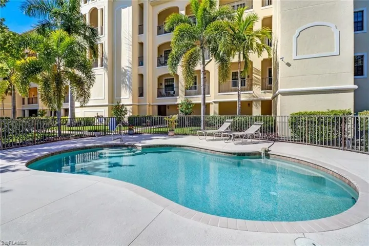 15121 Laguna Dr 102, Fort Myers, Florida 33908