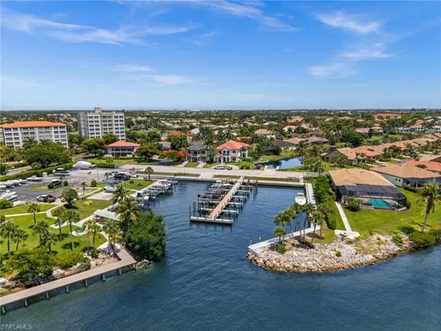 15121 Laguna Dr 102, Fort Myers, Florida 33908
