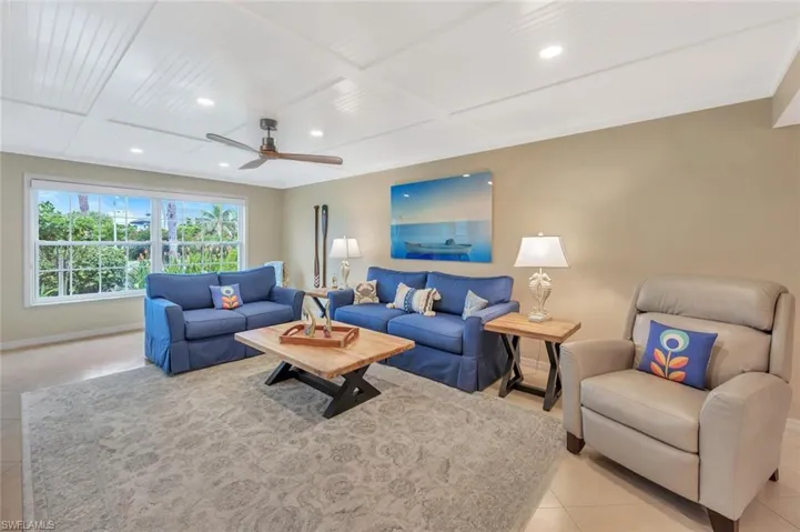4200  Belair  LN, Naples, FL 34103