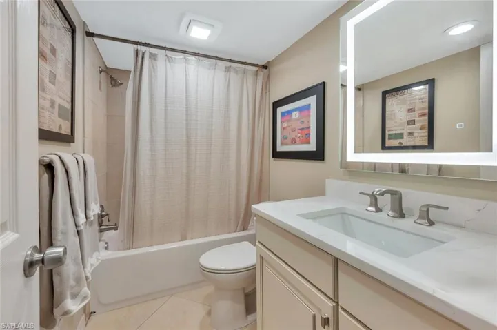 4200  Belair  LN, Naples, FL 34103