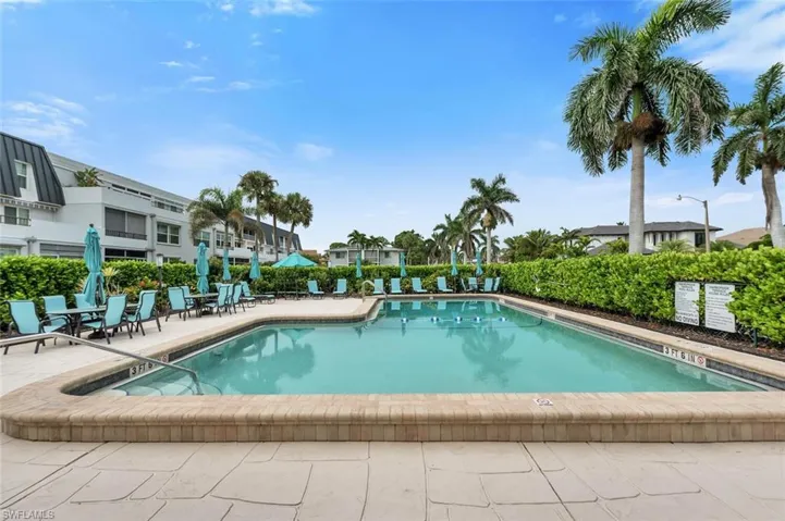 4200  Belair  LN, Naples, FL 34103