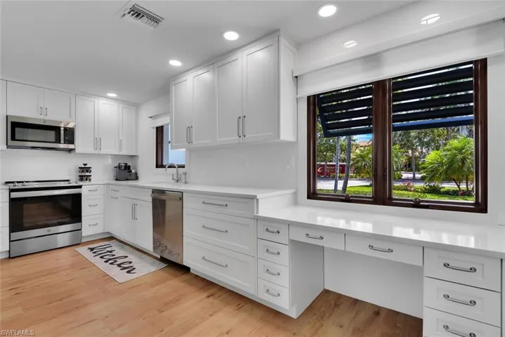 367 Mooring Line Dr, Naples, Florida 34102