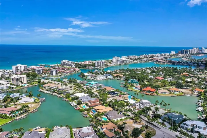 367 Mooring Line Dr, Naples, Florida 34102