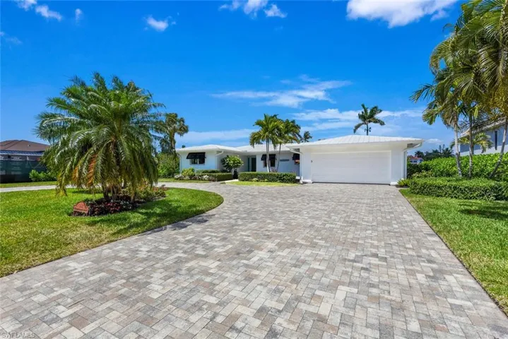 367 Mooring Line Dr, Naples, Florida 34102