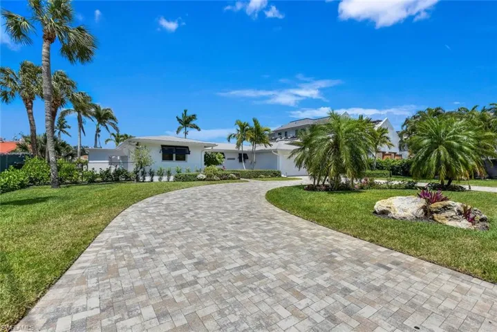 367 Mooring Line Dr, Naples, Florida 34102