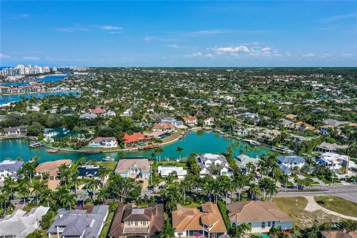 367 Mooring Line Dr, Naples, Florida 34102