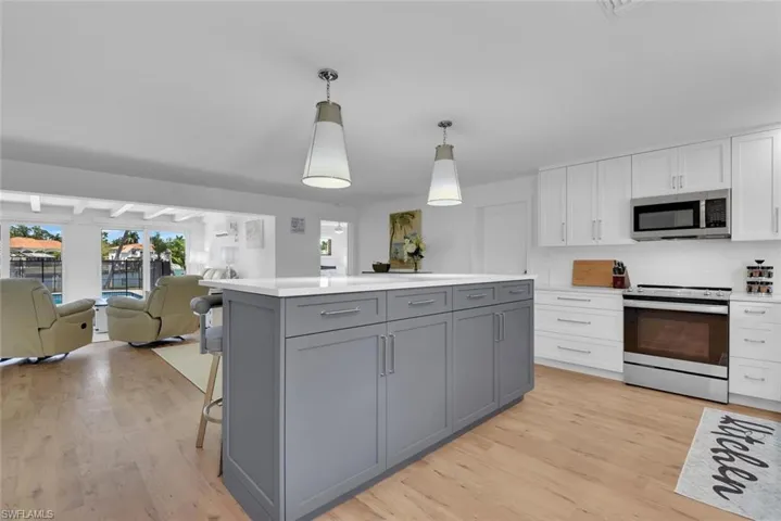 367 Mooring Line Dr, Naples, Florida 34102