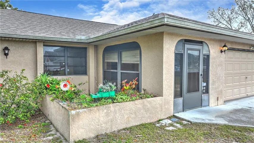 603  Weston  RD, Lehigh Acres, FL 33936