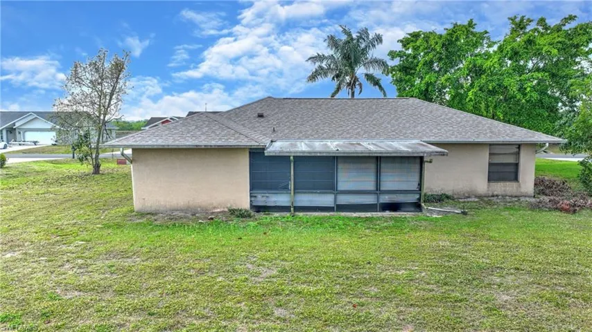 603  Weston  RD, Lehigh Acres, FL 33936