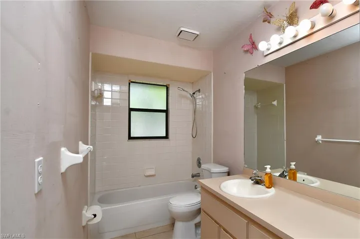 603  Weston  RD, Lehigh Acres, FL 33936