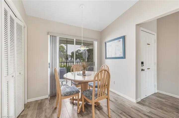 Dine in kitchen just off east facing lanai and near front door