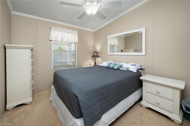 4922 Sandpiper Dr, Saint James City, FL 33956