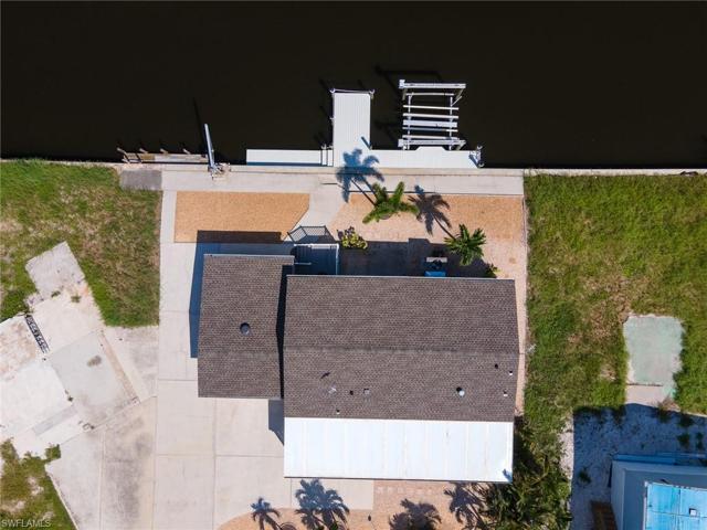 4922 Sandpiper Dr, Saint James City, FL 33956