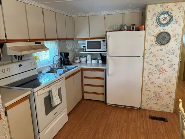 Kitchen - Newer Kitchen