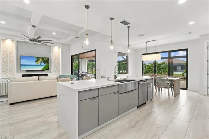 2501 Sw 28th Ter, Cape Coral, Florida 33914