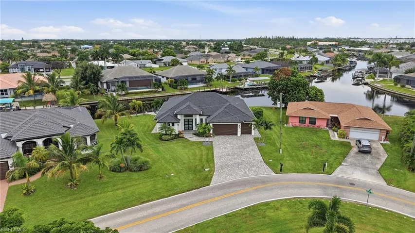 2501 Sw 28th Ter, Cape Coral, Florida 33914
