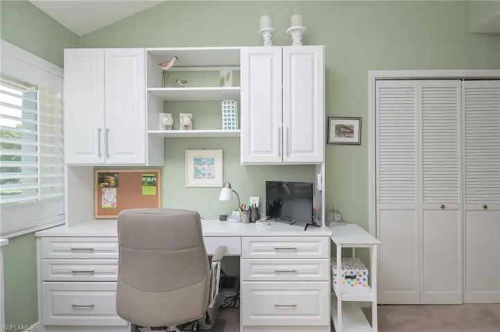 California Closets desk area