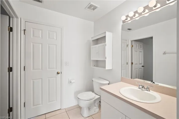 879  Rue Labeau  CIR, Fort Myers, FL 33913