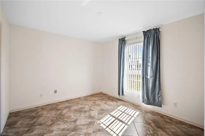 879  Rue Labeau  CIR, Fort Myers, FL 33913