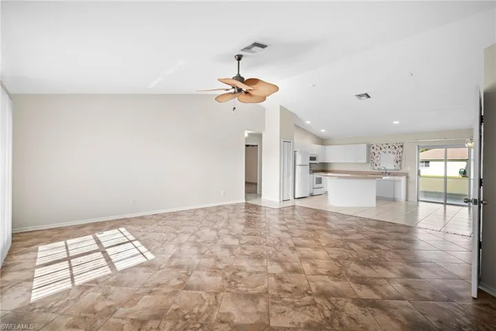 879  Rue Labeau  CIR, Fort Myers, FL 33913