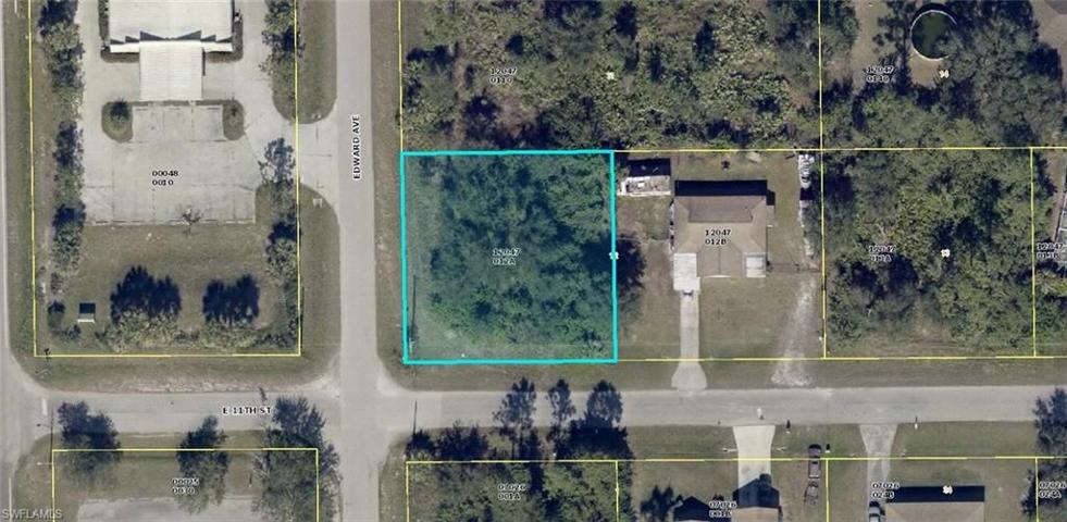 2401 E 11th ST, LEHIGH ACRES FL 33936