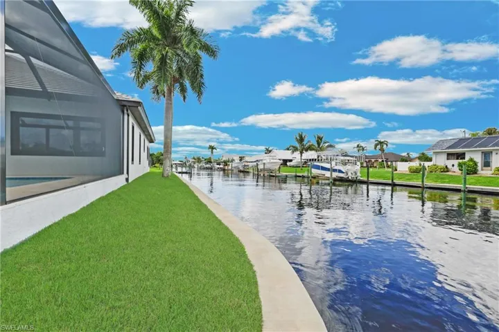 240+ foot of water front