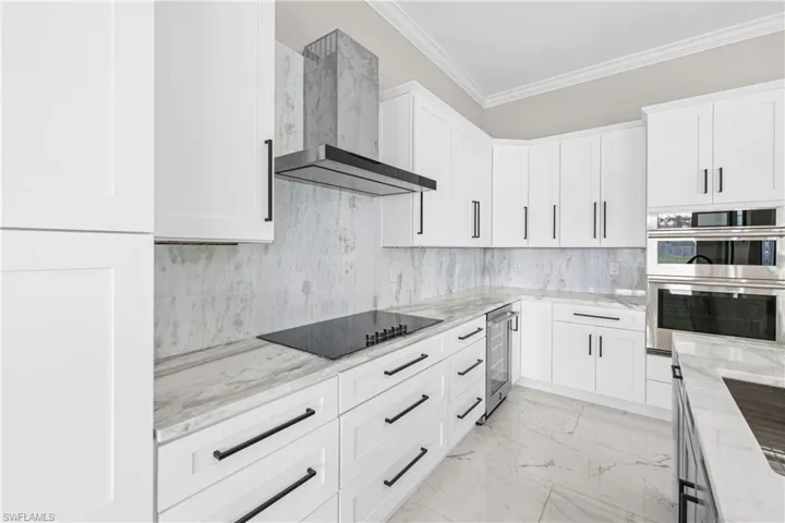 Beautiful quartz backsplash