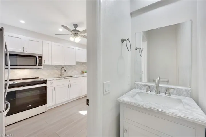 Conveniently Located Half Bathroom!