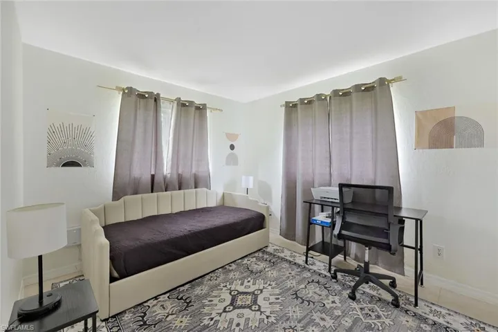 523/525 Se Van Loon Ter, Cape Coral, Florida 33990