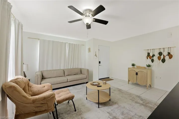 523/525 Se Van Loon Ter, Cape Coral, Florida 33990