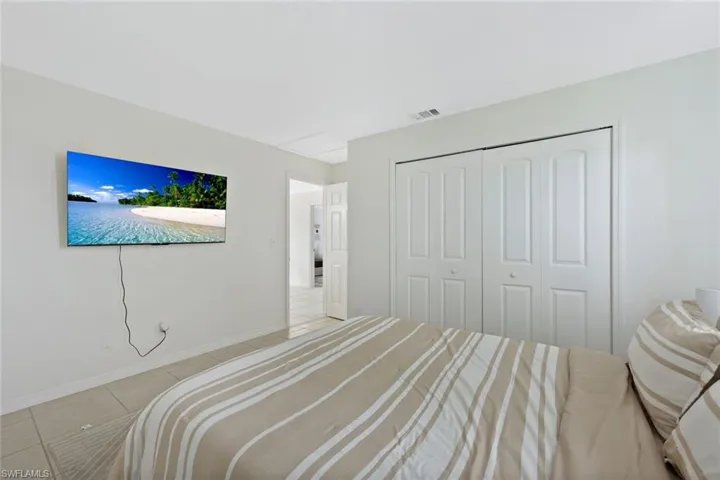 523/525 Se Van Loon Ter, Cape Coral, Florida 33990