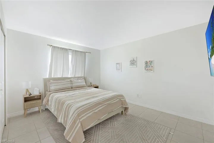 523/525 Se Van Loon Ter, Cape Coral, Florida 33990